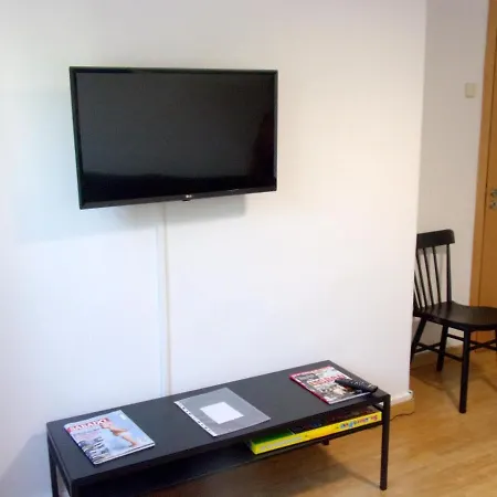 アパート 2 Bedrooms Appartement With Enclosed Garden And Wifi At Almada 8 Km Away From The Beach